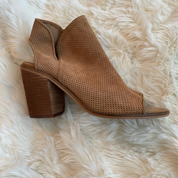 Steve Madden tan booties - Picture 6 of 6